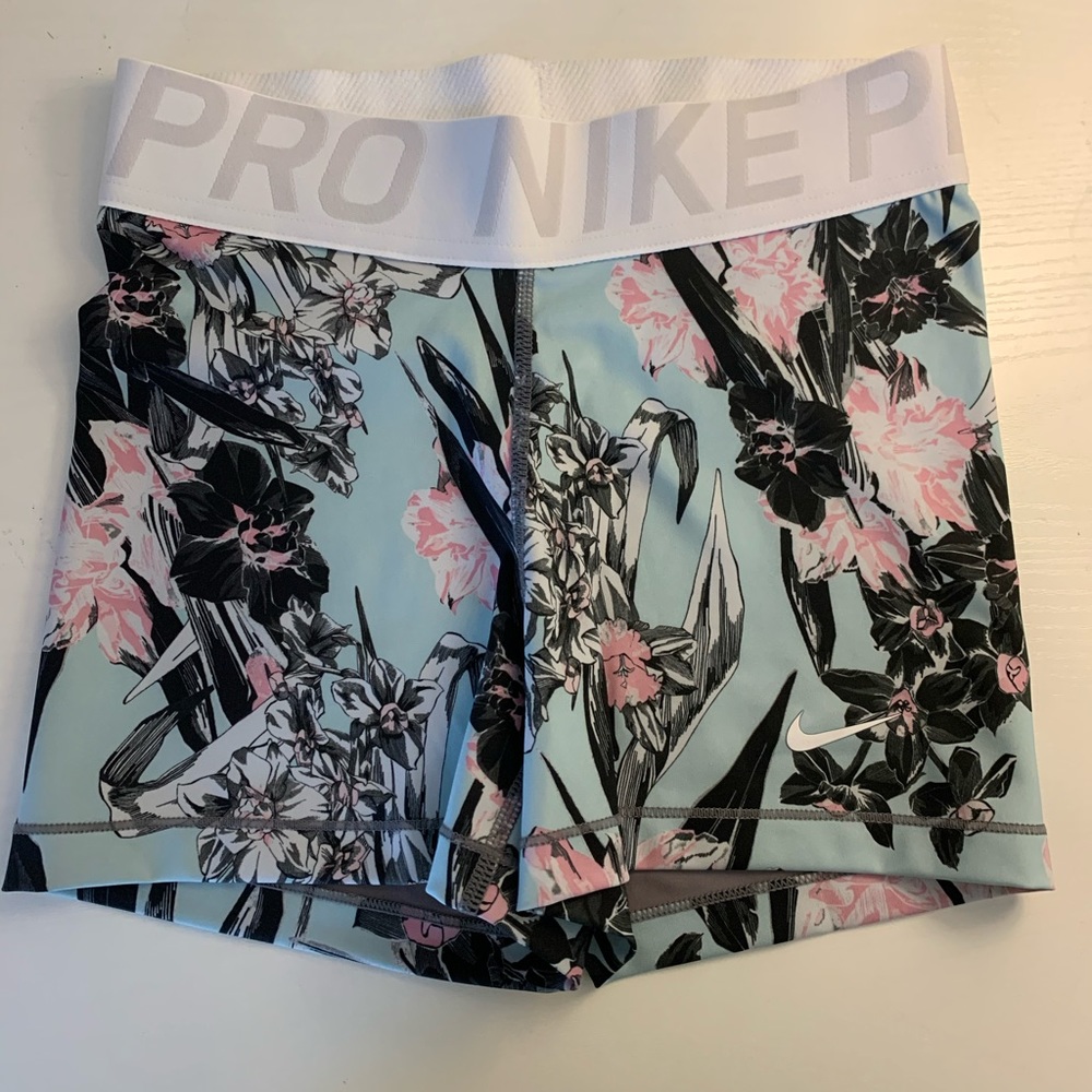 NIKE pro spandex shorts